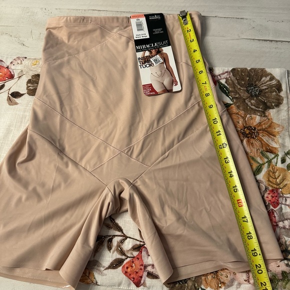 Miraclesuit highwaisted shape wear. Size 3x NWT. - Picture 2 of 8